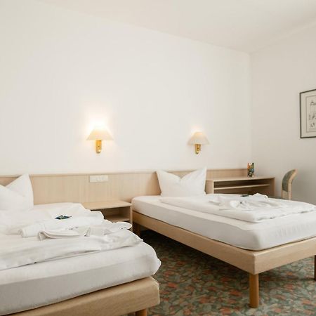 Hotel Astor Altenburg Esterno foto