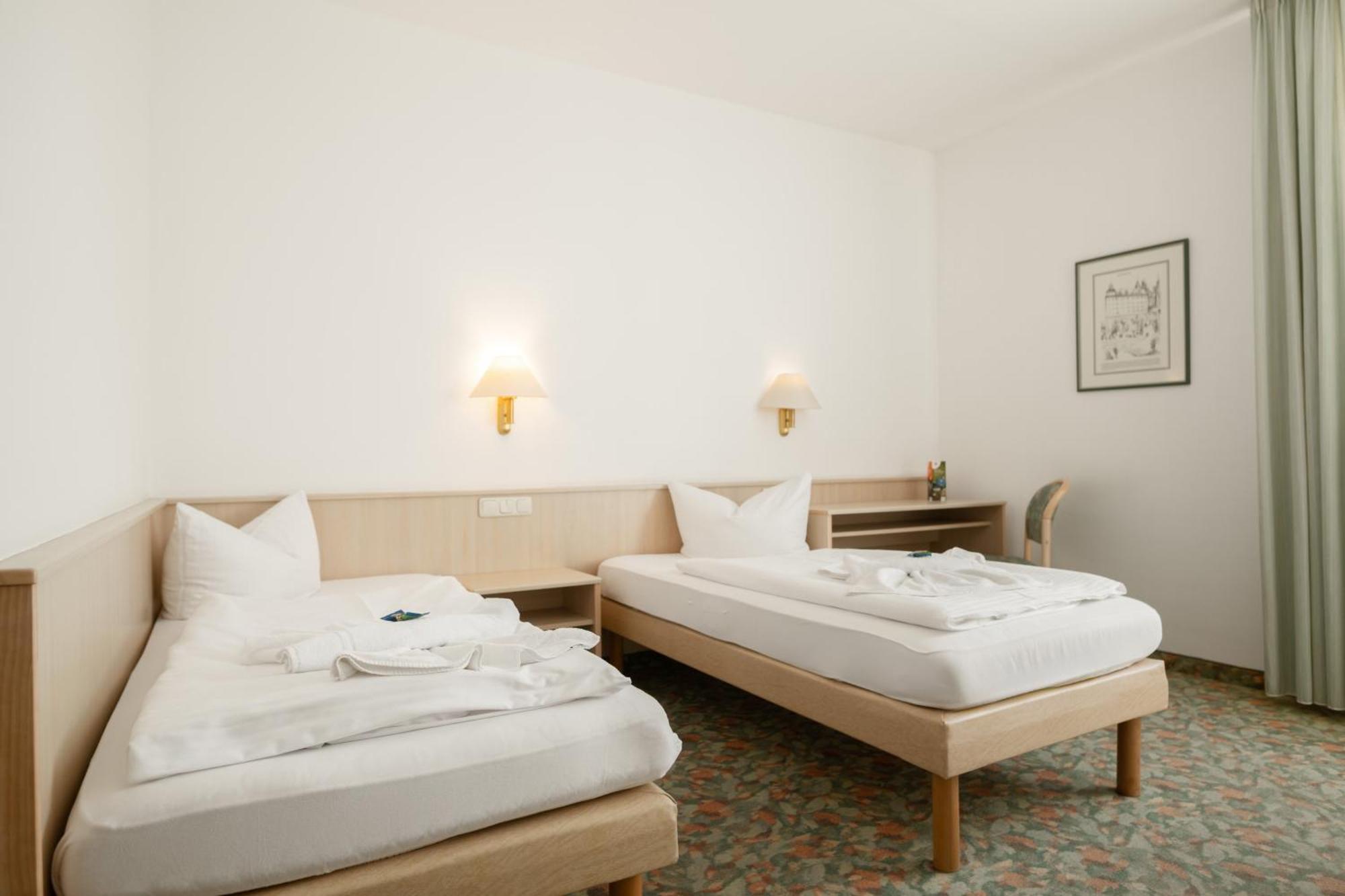 Hotel Astor Altenburg Esterno foto