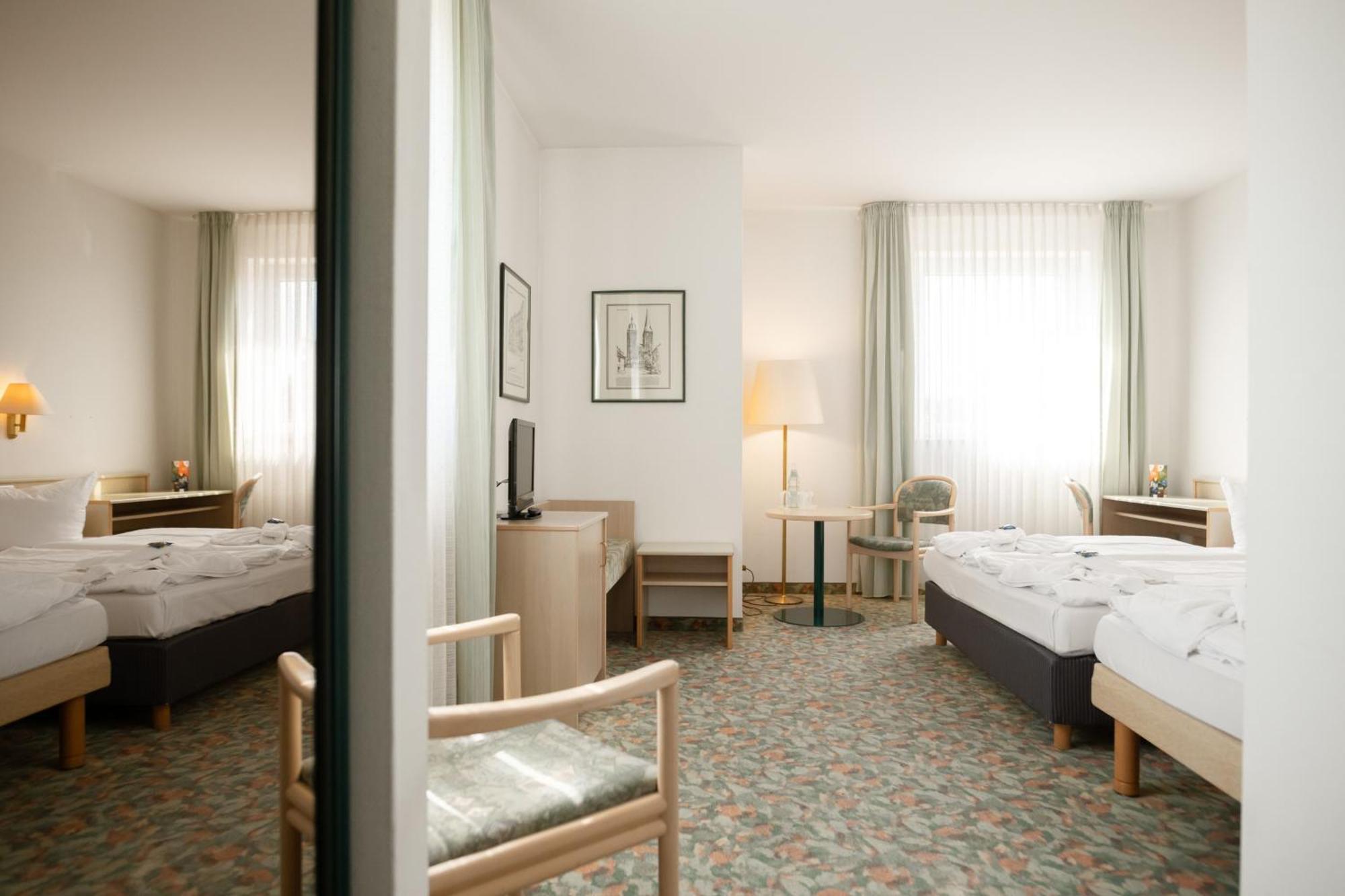 Hotel Astor Altenburg Esterno foto